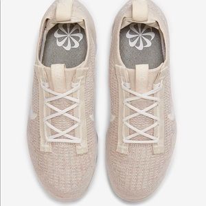 Nike Air Vapormax 2021 FK Women's Shoes - NEVER WORN!!!! EUC!!!